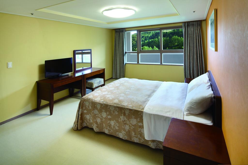 Hanwha Resort Πιόνγκτσανγκ Δωμάτιο φωτογραφία